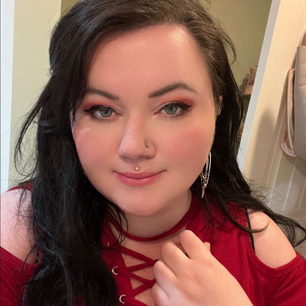 Meet your Posher, Corinne